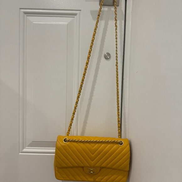 Chanel Yellow Lambskin Medium Classic Double Flap Shoulder Bag 10884668 - Picture 16 of 16